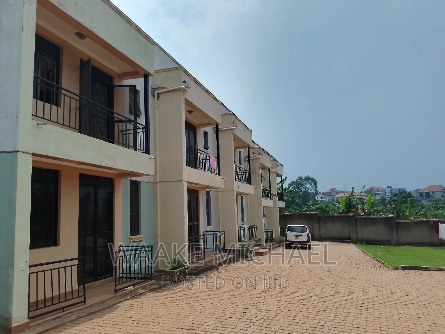 3bdrm Duplex in Buwate Estate, Wakiso / Wakiso for rent