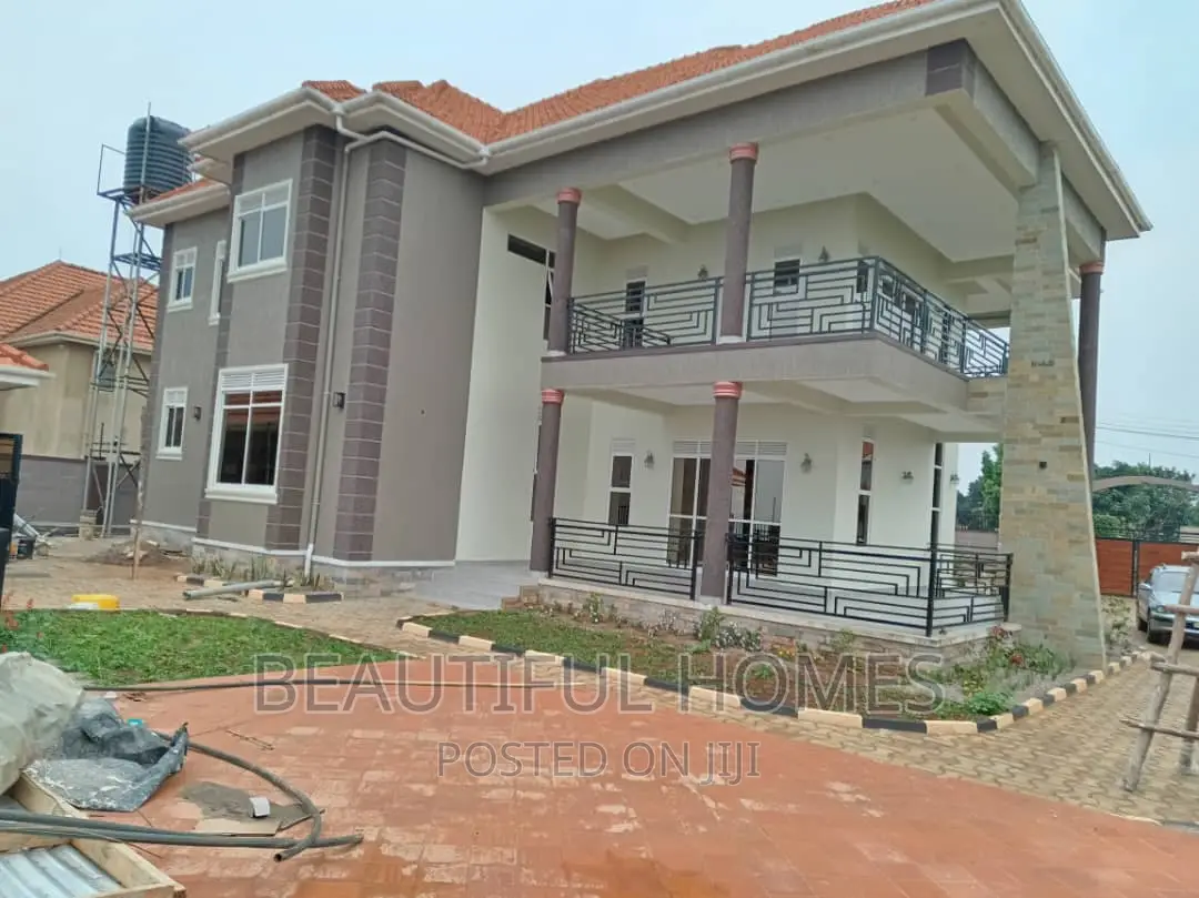 Furnished 6bdrm Mansion in Bwebajja Akright, Central Division for sale