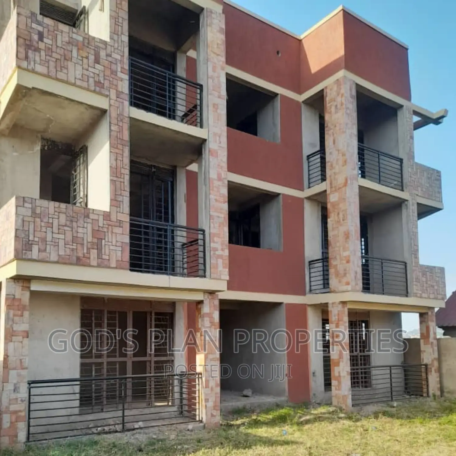 6bdrm Block of Flats in Muyenga Bukasa, Central Division for sale