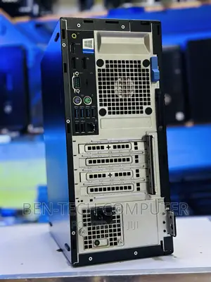 Desktop Computer Dell OptiPlex 7050 4GB Intel Core I5 SSD 256GB