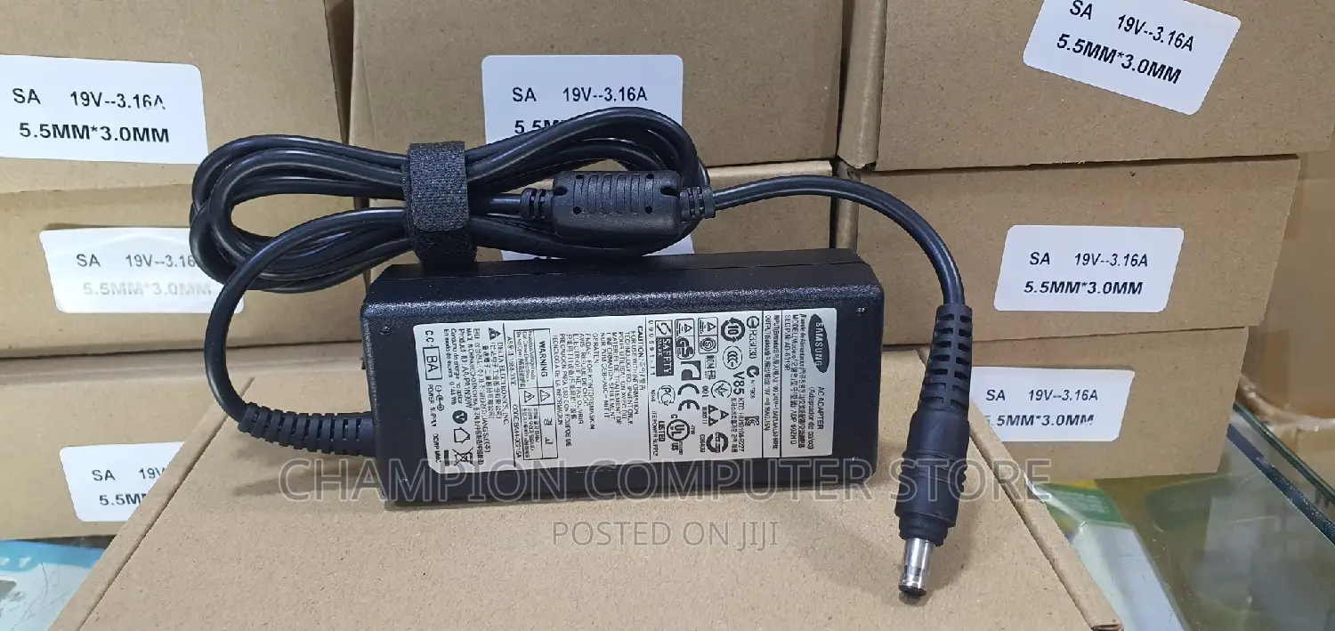 Samsung Laptop Charger 19V 3.16A