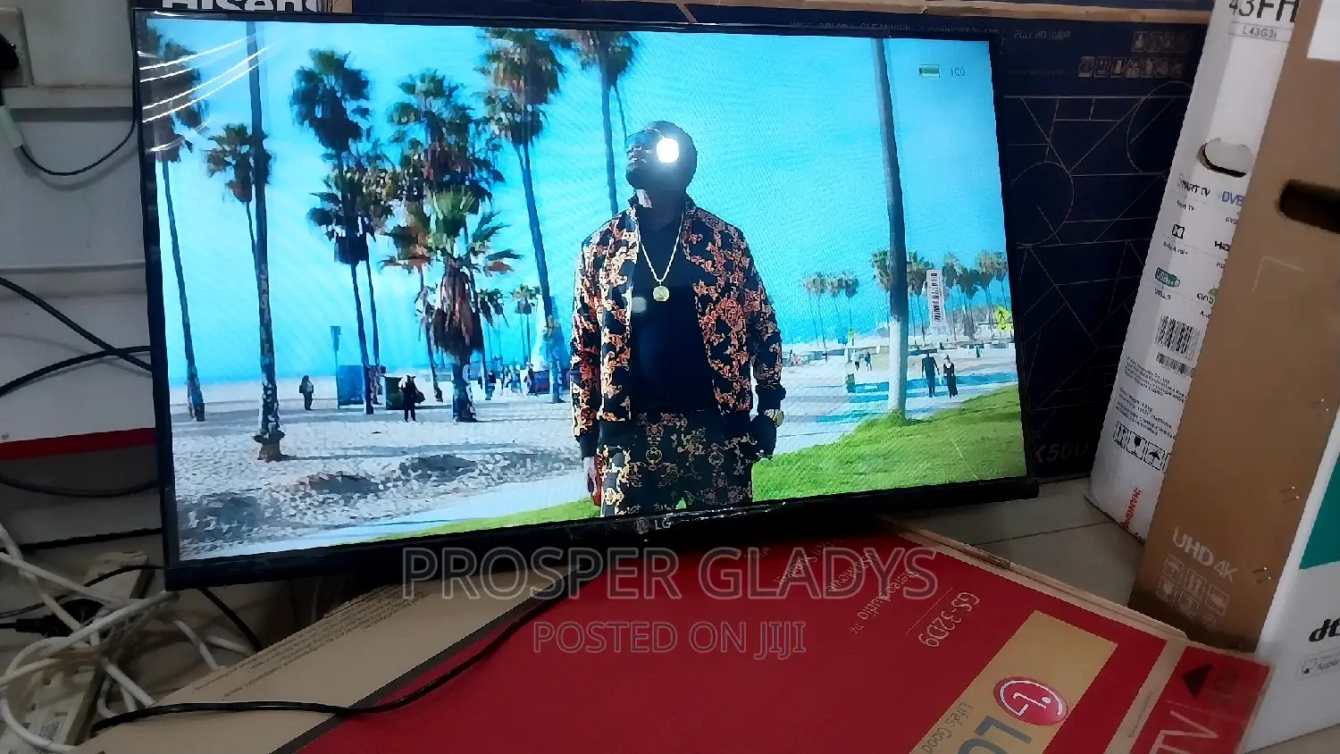 LG 32 Digital Flat Screen Flameless