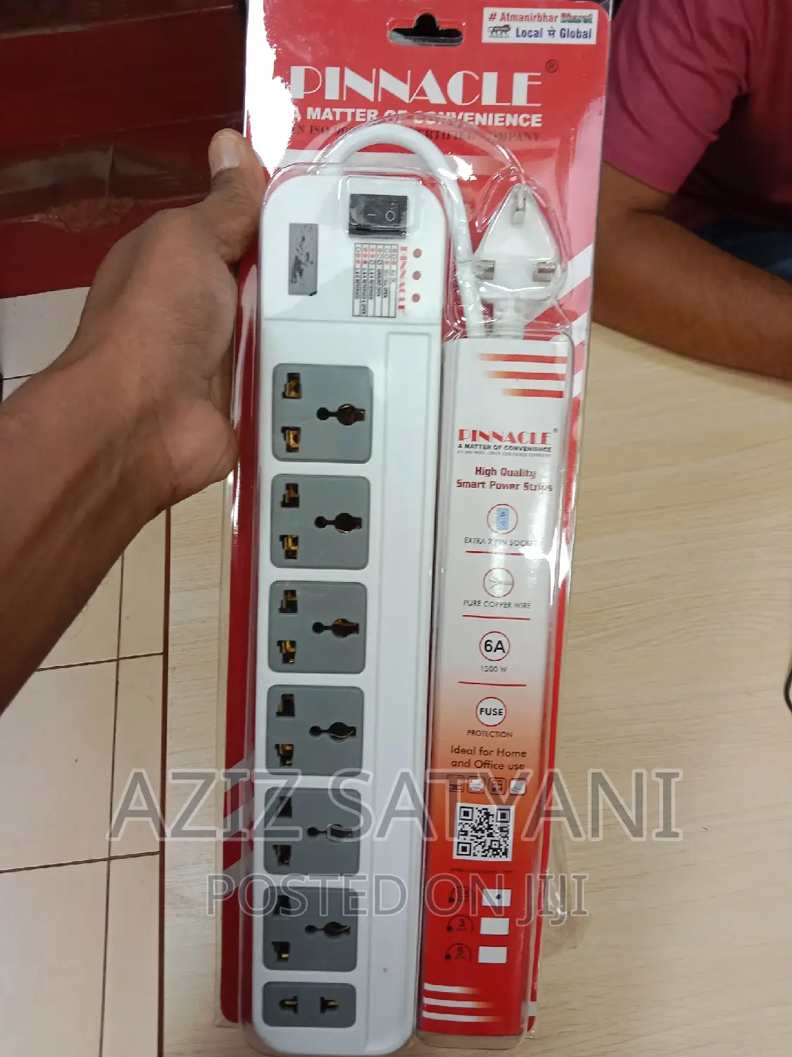 Pinacle Power Strip With 6 Univ 3 Pin With One 2 Pin Socket