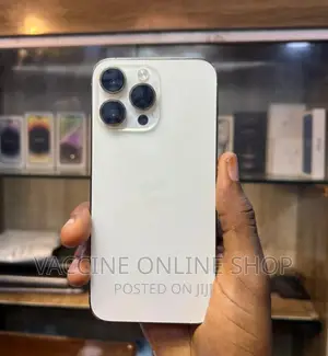 New Apple iPhone 11 Pro Max 256 GB Gold