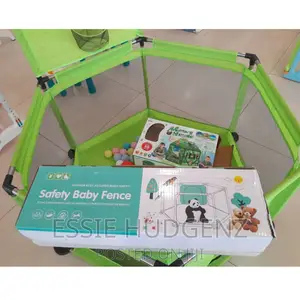 Baby Play Pen/Safety Fence With Play Balls