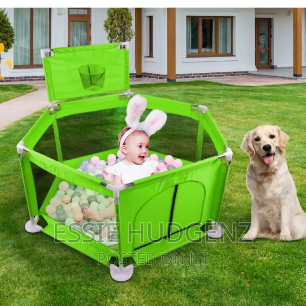 Baby Play Pen/Safety Fence With Play Balls