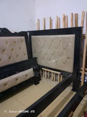 Leather Bed 4*6 in Cream