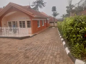 3bdrm Bungalow in Fs Properties Ltd, Central Division for rent