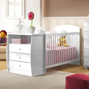 Photo - Baby Coat/ Baby Cot/ Baby Coat/ Baby Cot