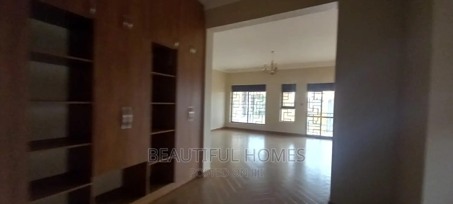 Furnished 5bdrm Duplex in Kira, Central Division for sale