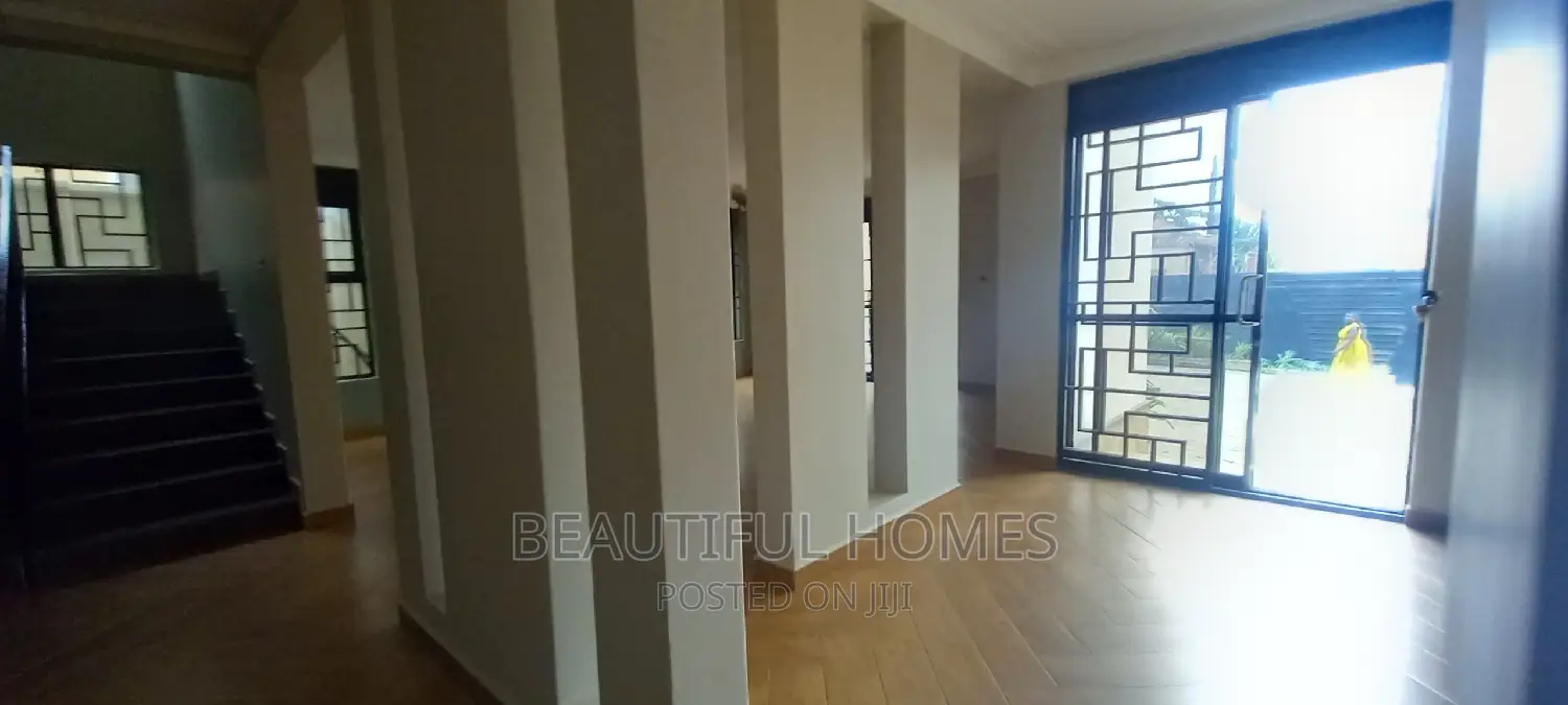 Furnished 5bdrm Duplex in Kira, Central Division for sale