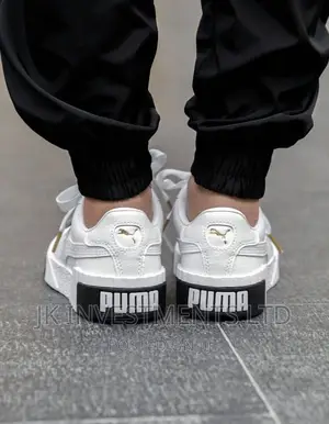 Puma Sneakers