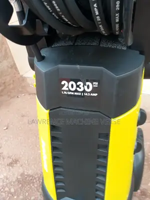 Pressure Washer With 1450 PSI