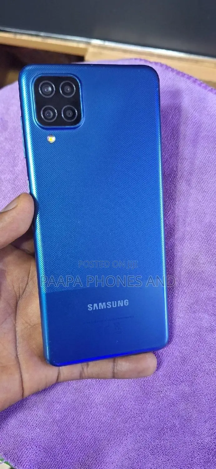 Samsung Galaxy A12 64 GB Blue
