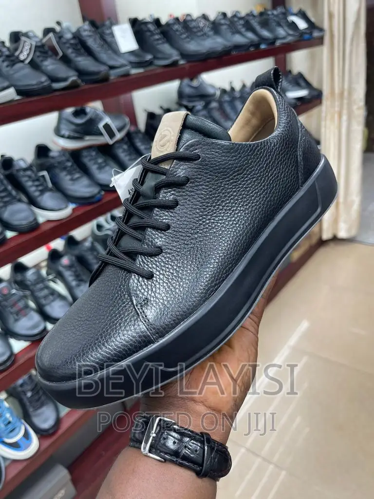Prada Shoes for Men Foot Wear Black