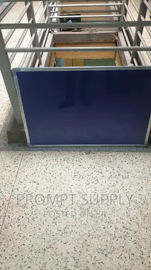 60x90cm Notice Board With Free Push 