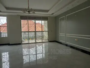 Furnished 6bdrm Duplex in Kira for sale