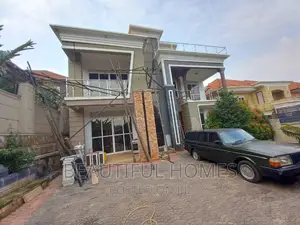 Furnished 5bdrm Duplex in Kira Mamerito for sale