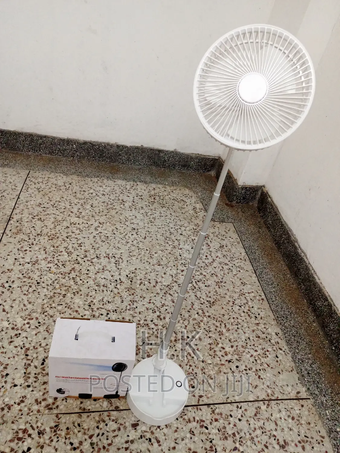 Portable USB Rechargeable Folding Telescopic Floor Fan Mini