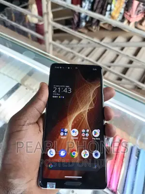 Photo - Sharp Aquos sense5G 64 GB Gold