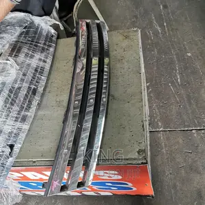 Photo - Grille Front. All Cars