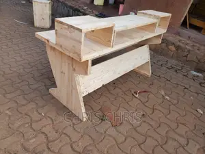 Pallet Art Studio or Production Work Table