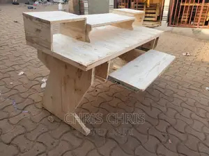 Pallet Art Studio or Production Work Table