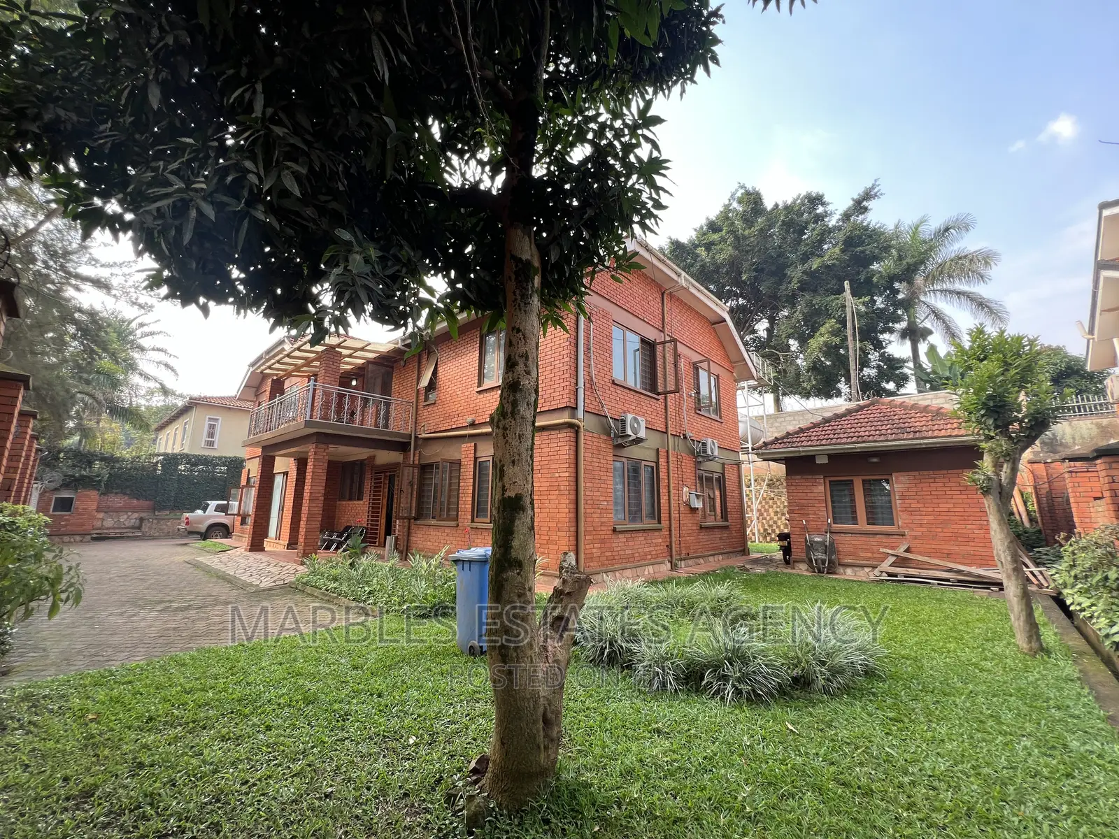 5bdrm Bungalow in Kololo, Central Division for rent