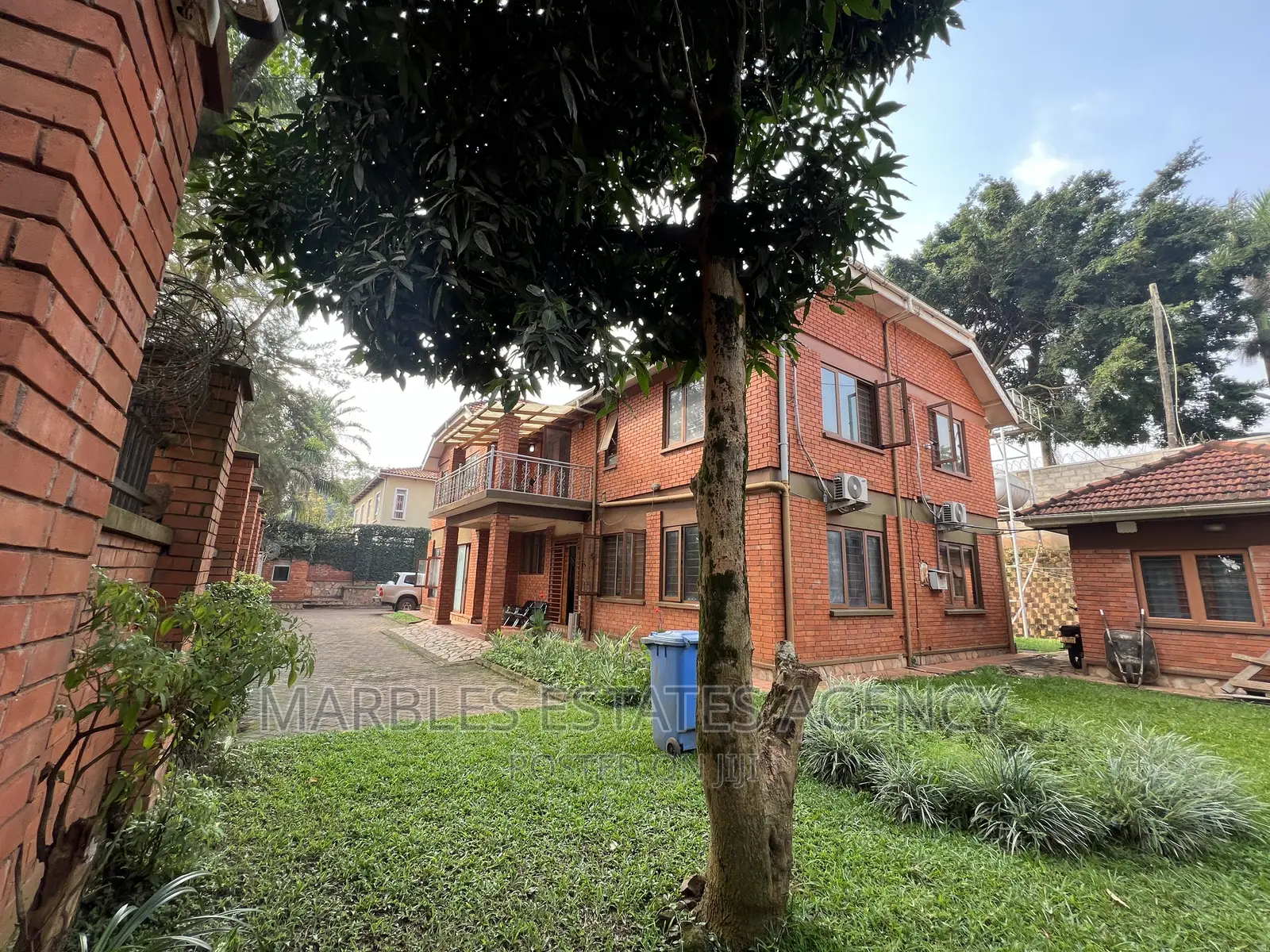 5bdrm Bungalow in Kololo, Central Division for rent