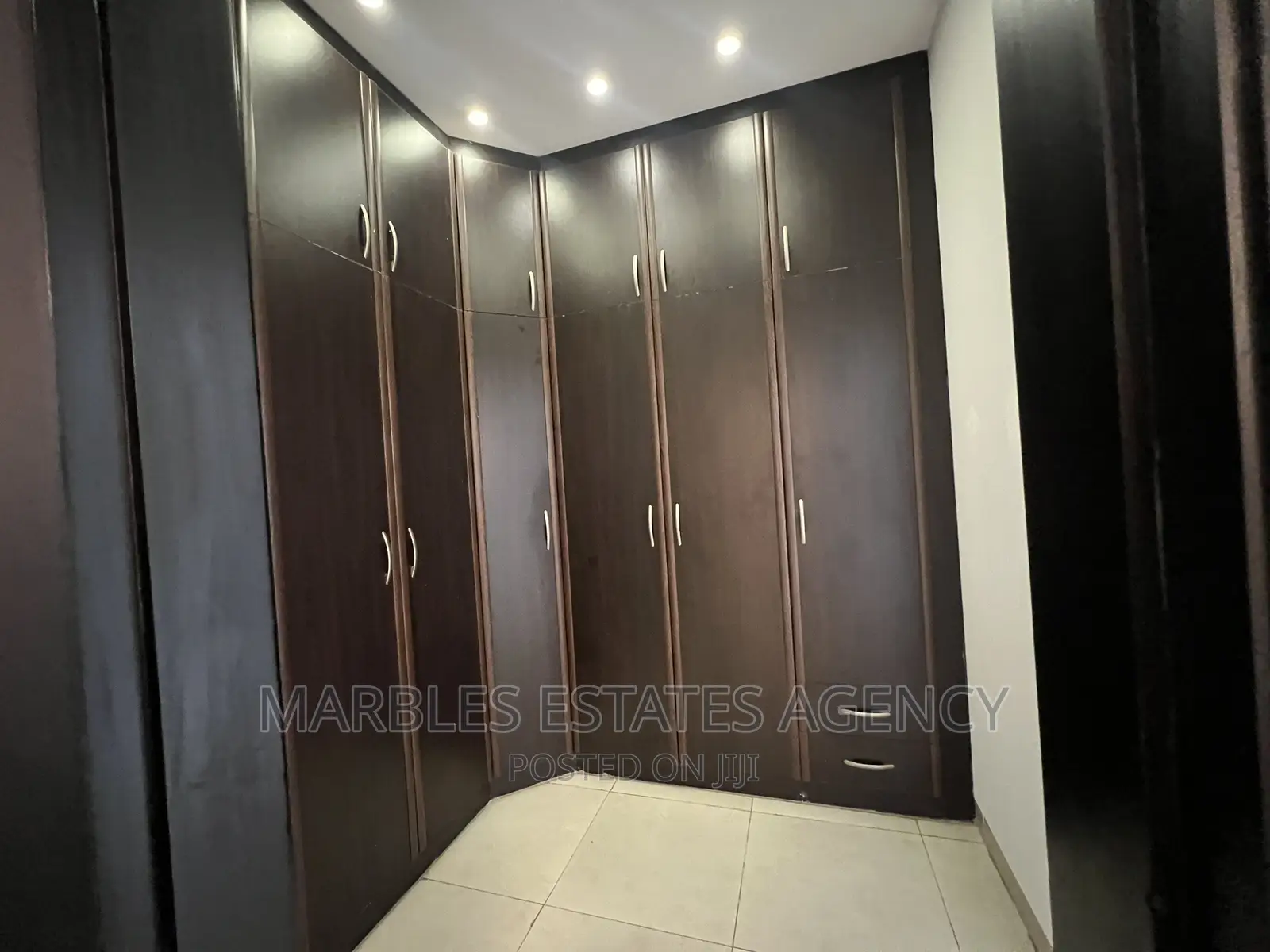 3bdrm Apartment in Kololo, Central Division for rent
