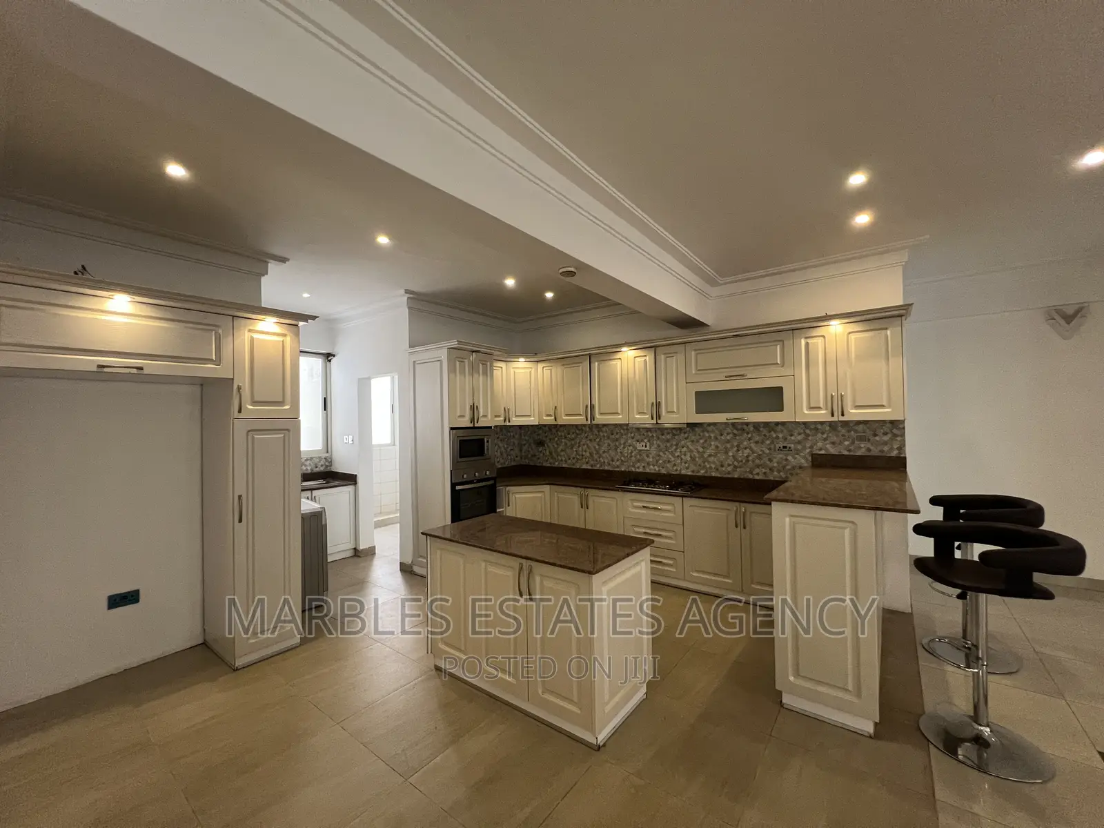 3bdrm Apartment in Kololo, Central Division for rent