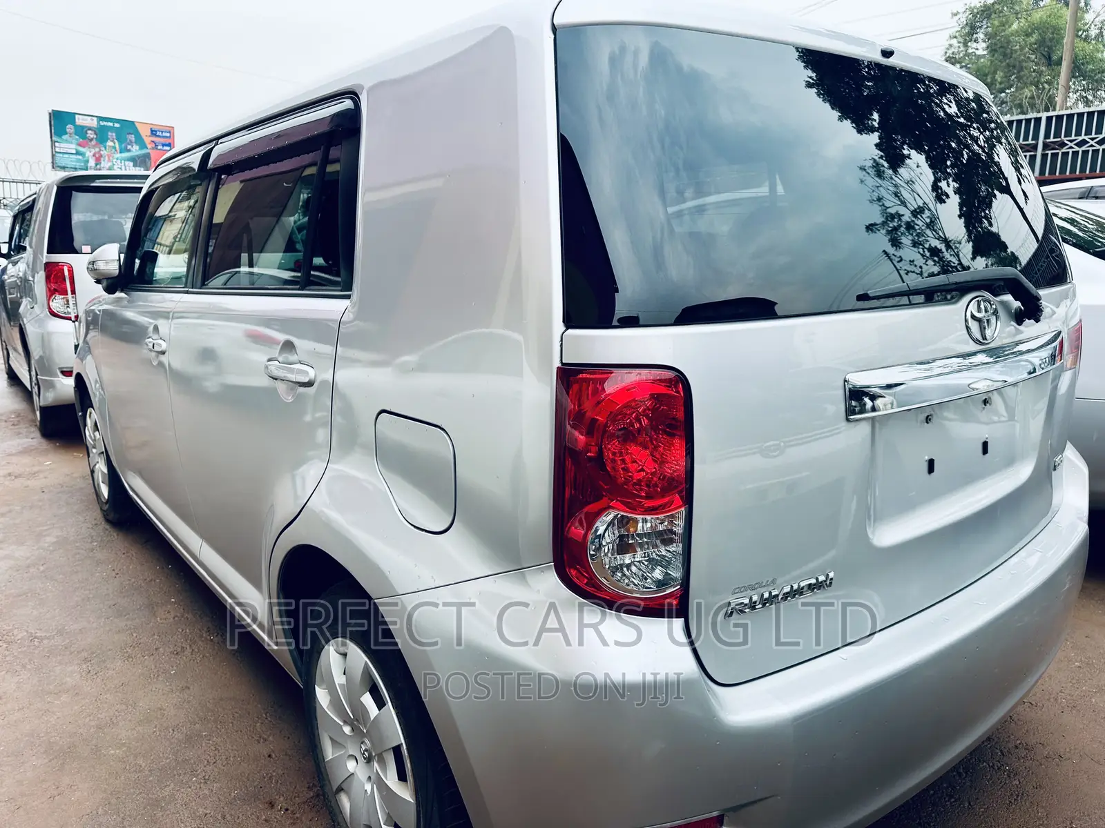 Toyota Corolla Rumion Hatchback 1.8 AWD 2009 Ivory