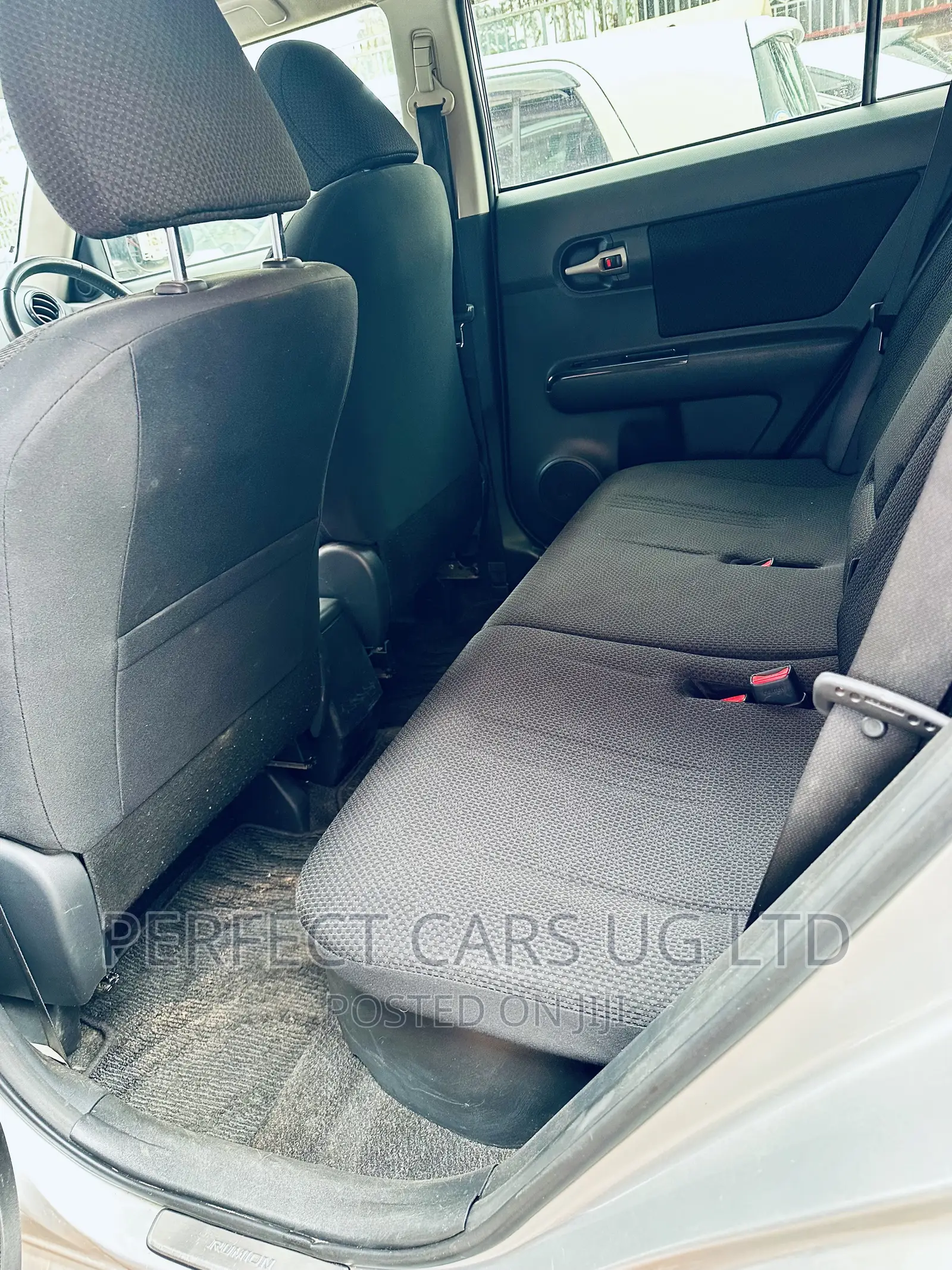 Toyota Corolla Rumion Hatchback 1.8 AWD 2009 Ivory