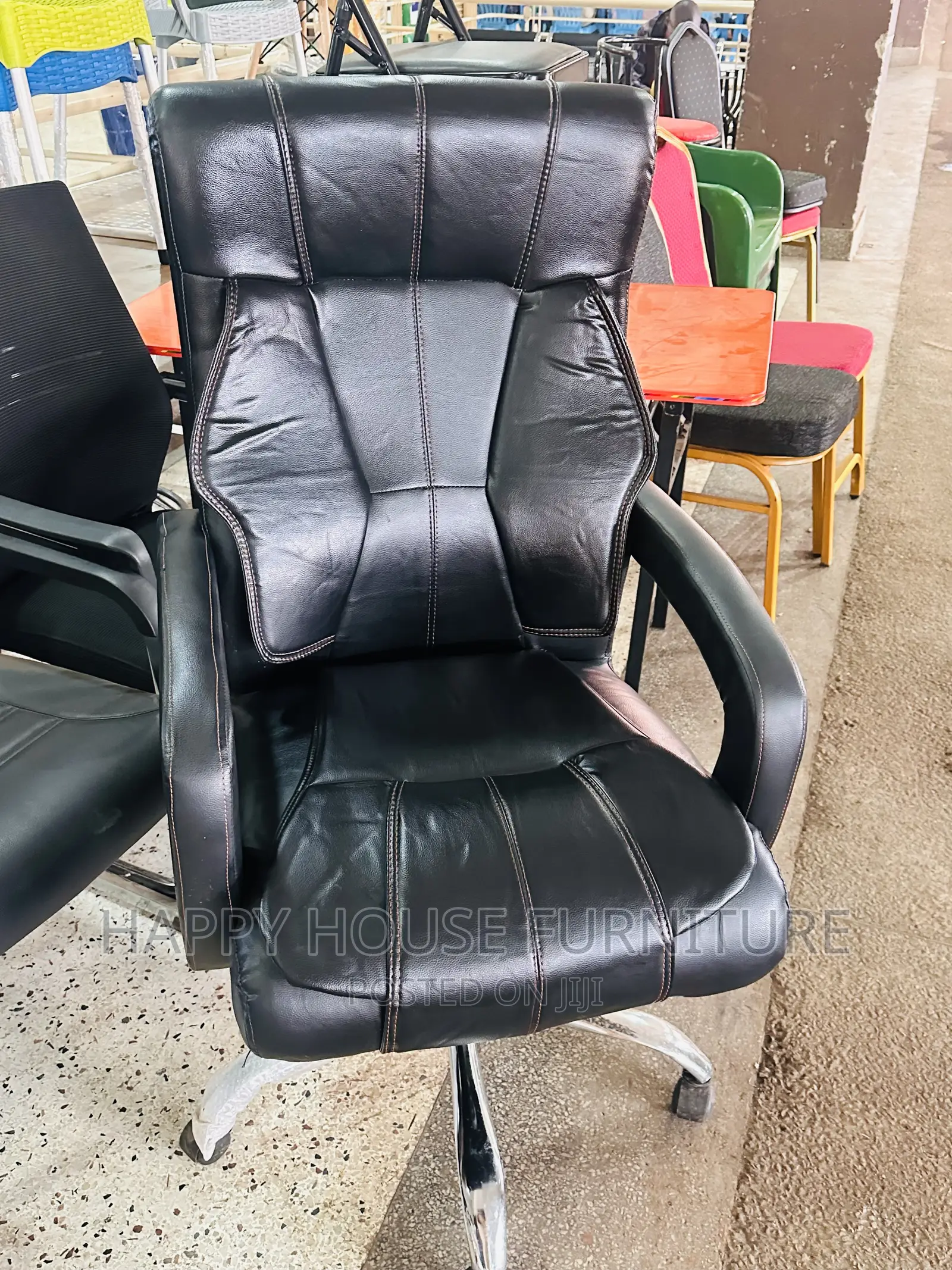 OFFICE CHAIR ( Leather)