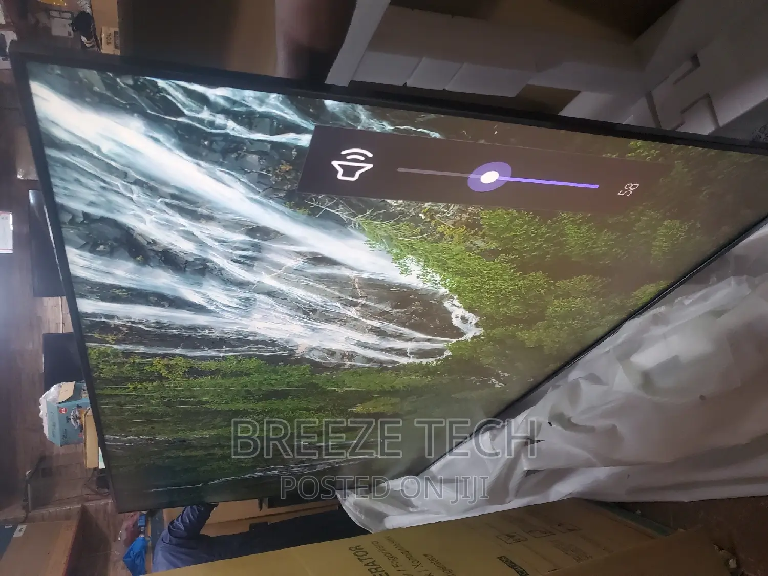 U7 Hisense Smart 98"Inch Flat Screen