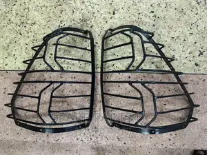 Hilux Rearlights Metallic Gaurd