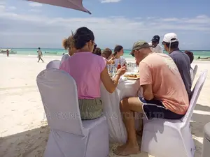 Lunch As An Italian Like This Family In Zanzibar