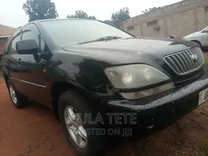 Toyota Harrier 3.0 V6 1999 Black