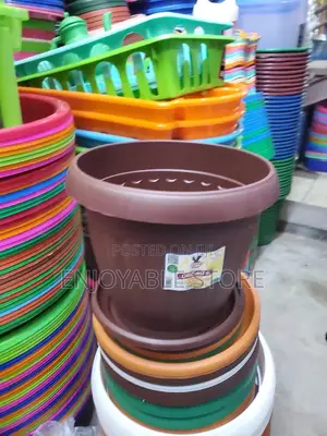 Plastic Flower Pots