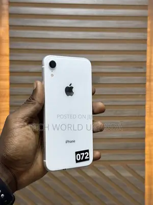 Apple iPhone XR 64 GB White