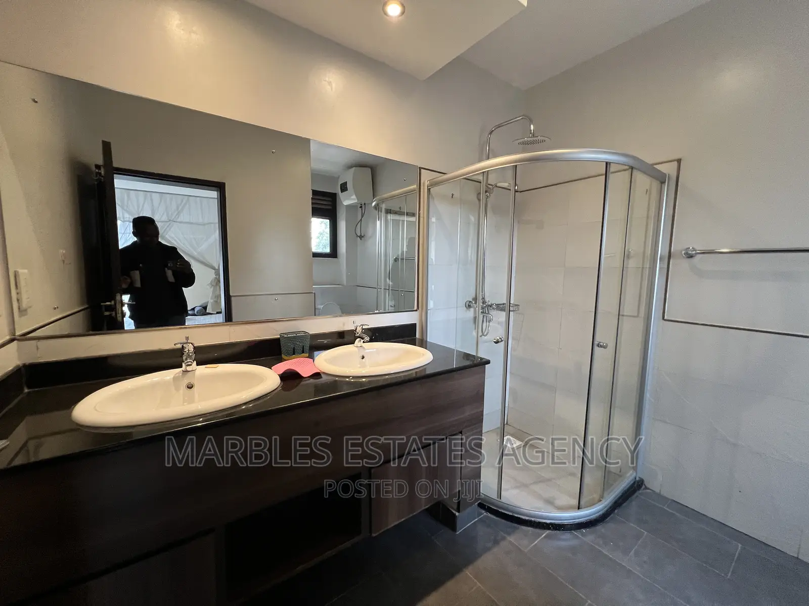 Furnished 2bdrm Apartment in Bugolobi, Central Division for rent