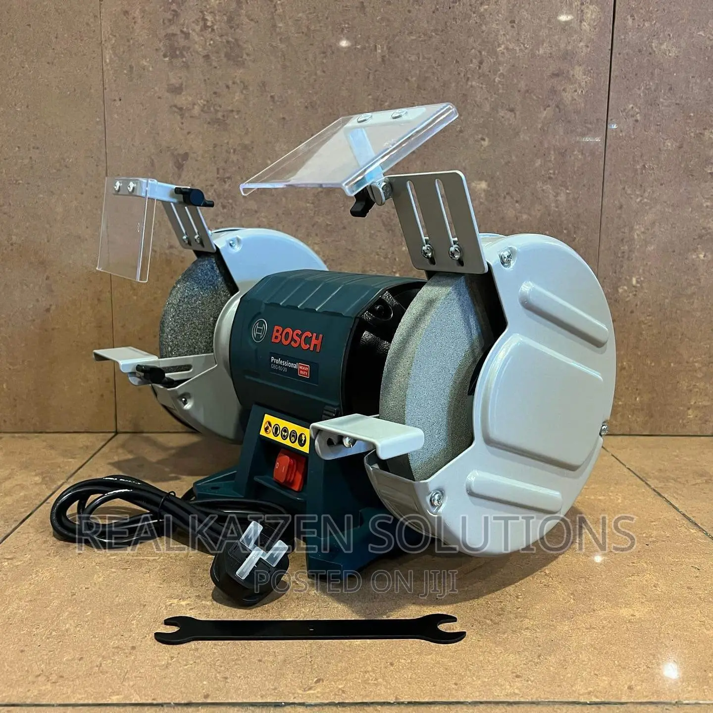 German BOSCH Heavy Duty Double Wheeled Bench Grinder 600W