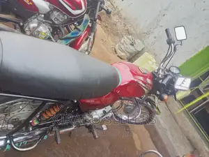 Bajaj Boxer 100 2020 Red