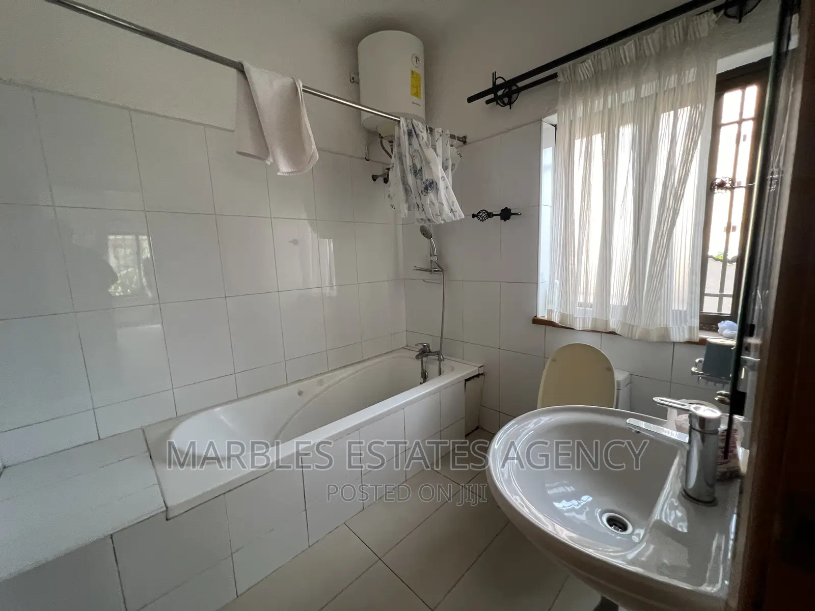 Furnished 3bdrm Apartment in Bugolobi, Central Division for rent