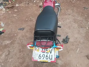 Bajaj Boxer 2018 Red