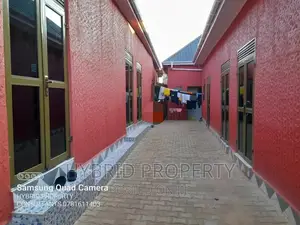 9bdrm Apartment In Kasubi~Kawaala Along, Rubaga For Sale