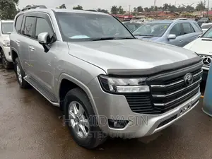 New Toyota Land Cruiser 2023 Silver