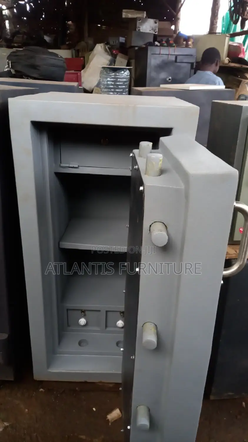 A Highly Secure Metal Safe With 1500kg