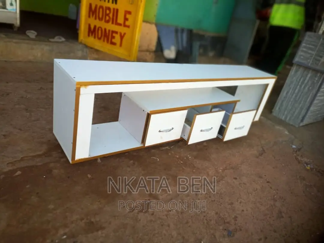 TV Stand White and Gold 5 Feet