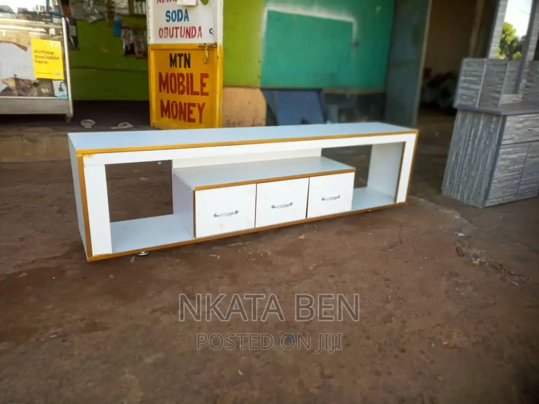 TV Stand White and Gold 5 Feet